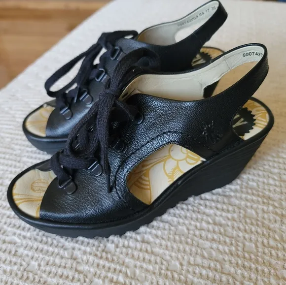 Fly London leather lace up wedge sandals Black Classic Peep Toe Like New