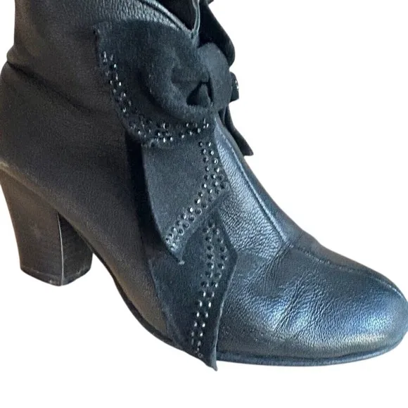 FOLETTI Italian Black‎ Leather Ankle Boots w/Bow Zip-Up Booties Detail SIZE 6.5
