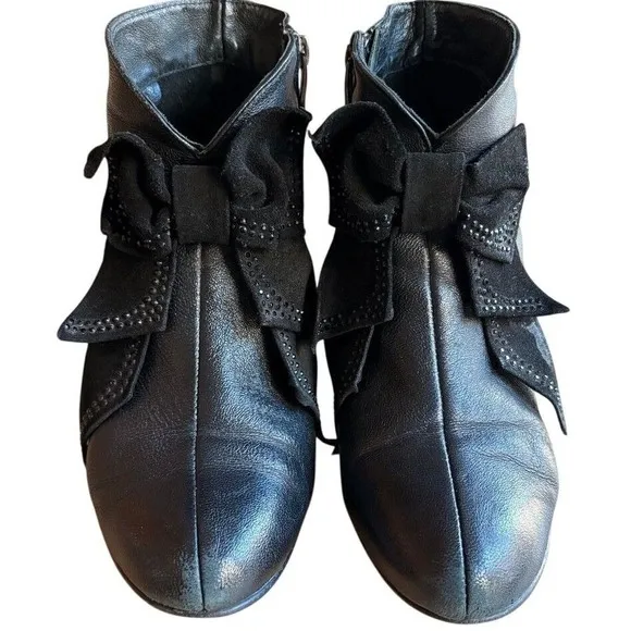 FOLETTI Italian Black‎ Leather Ankle Boots w/Bow Zip-Up Booties Detail SIZE 6.5