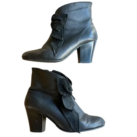 FOLETTI Italian Black‎ Leather Ankle Boots w/Bow Zip-Up Booties Detail SIZE 6.5