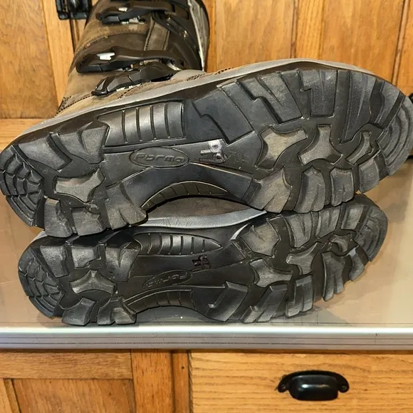 FORMA MOTOCROSS DIRT BIKE BOOTS