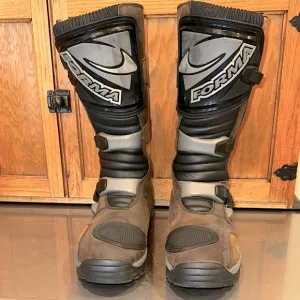 FORMA MOTOCROSS DIRT BIKE BOOTS