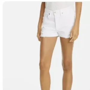 Frame Denim Le Beau Cuffed Shorts
