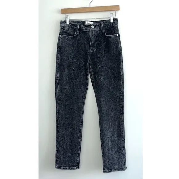 FRAME Le High Straight Jean in Edgey Wash