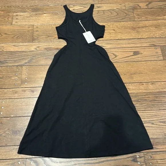 Frame Quiet Luxury Cutout Black Flared Midi Dress