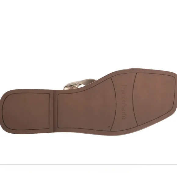 FRANCO SARTO FLAT SANDALS.  SIZE 8.5 NWT