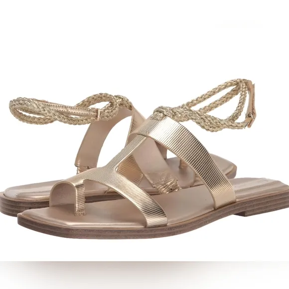 FRANCO SARTO FLAT SANDALS.  SIZE 8.5 NWT