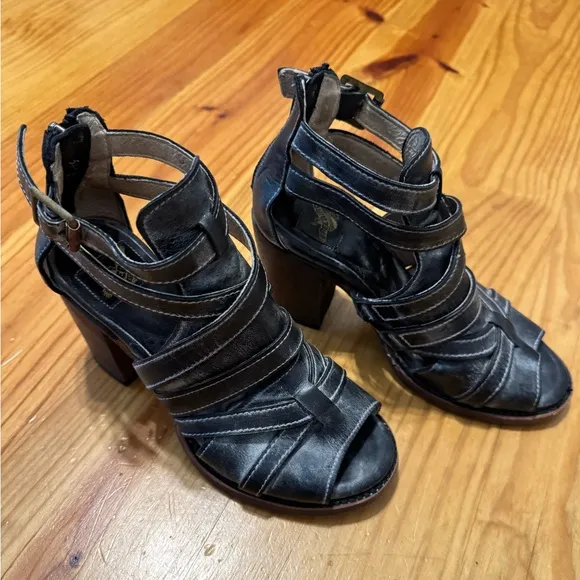 FREE BIRD By Steven Claw High Heeled Sandals Womens SIZE 7 Strappy Leather