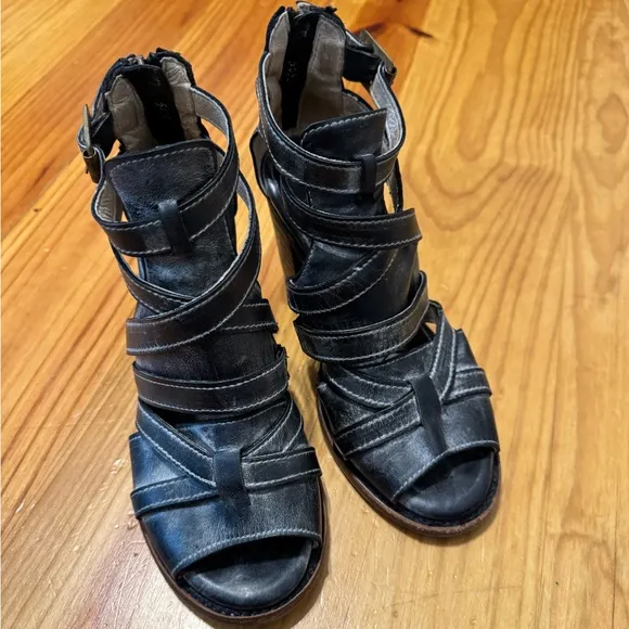 FREE BIRD By Steven Claw High Heeled Sandals Womens SIZE 7 Strappy Leather