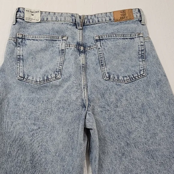 Free People &quot;We The Free&quot; Deep Trance Dropped Boyfriend Jeans NWTs Size 32