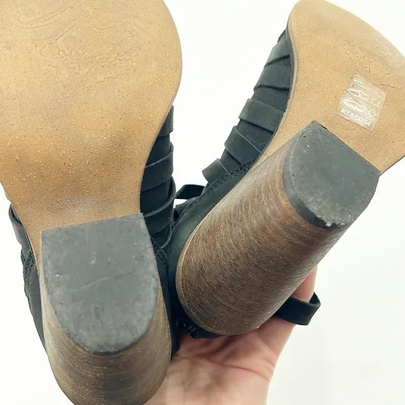 Free People Black Suede Strapy Hybrid Ankle Boots size 38 / 8