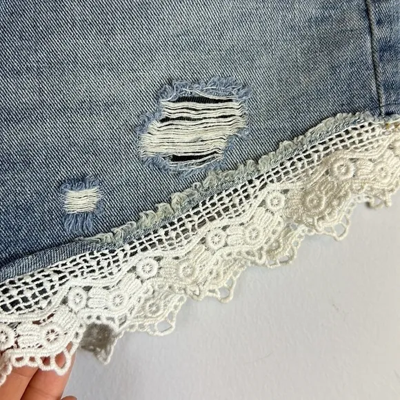 Free People Embroidered Lace Hem 100% Cotton High Waist Festival 28 Jean Shorts