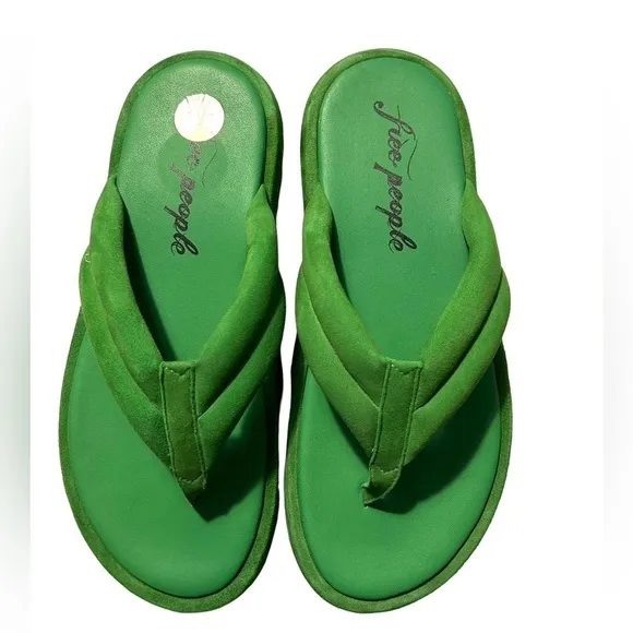 Free People NWT wonderland  flat form sandals in green goddess Sz 39.5 &amp; Sz 36.5