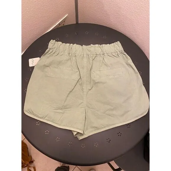 Free people | Pleated Shorty Pull On Shorts | M | 3”