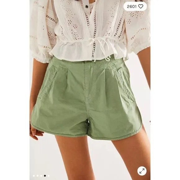 Free people | Pleated Shorty Pull On Shorts | M | 3”