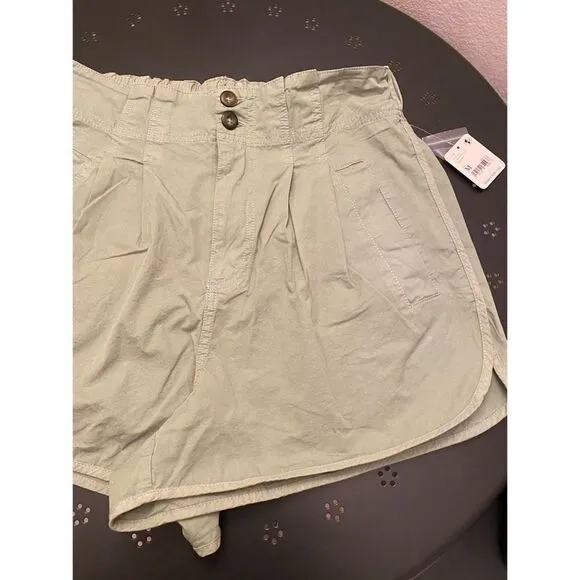 Free people | Pleated Shorty Pull On Shorts | M | 3”