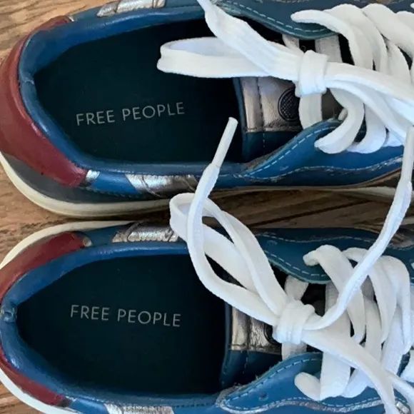 FREE PEOPLE Retro Thirty Love Sneakers 7 Blue Combo $138 Retail NEW