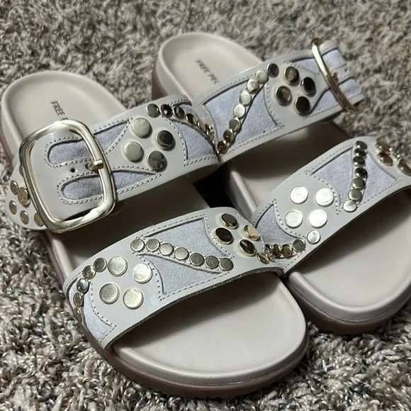 FREE PEOPLE REVELRY STUDDED SANDAL; 7.5, Like New!