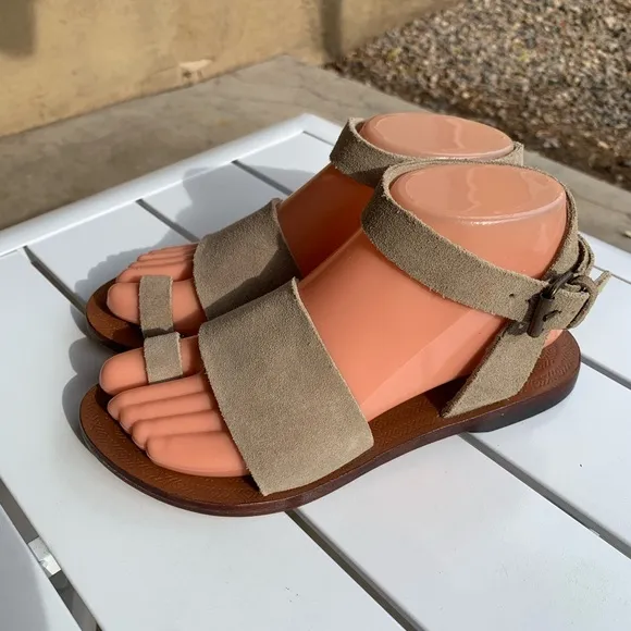 Free People sand taupe color suede flat sandals size 5.5-6 ( European 36)
