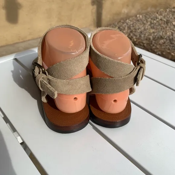 Free People sand taupe color suede flat sandals size 5.5-6 ( European 36)