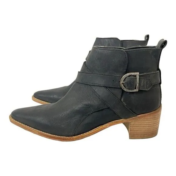 Free People Womens Size 40 US 10 Black Leather Back Loop Western Ankle Boots New