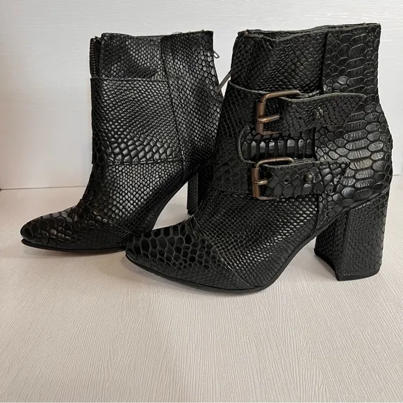 Freebird by Steven Joey Boot Black Leather Size 7