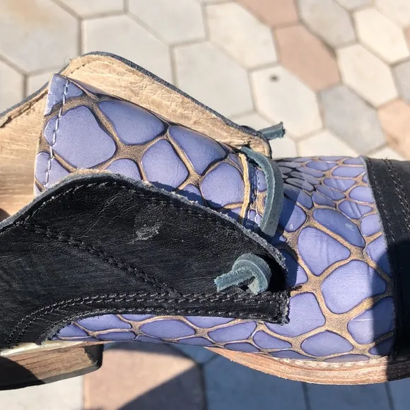 ❤️Freebird by Steven Mabel Croc Leather Blue Black Loafers Size 7