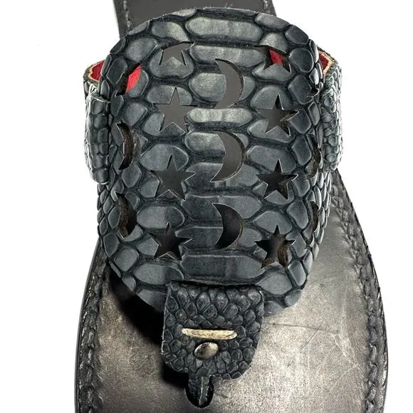 FREEBIRD BY STEVEN VALLARTA BLACK LEATHER MOON &amp; STAR CUTOUT FLAT THONG SANDAL🆕