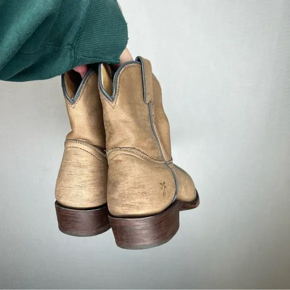 Frye | Billie Short Ivory Color 6.5 Tan Leather Western Boots