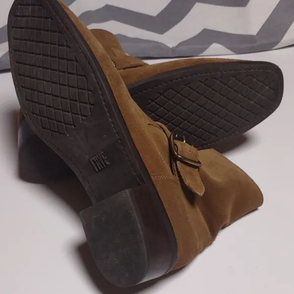 Frye Brown Ankle Boots with Suede Material and Side Zipper