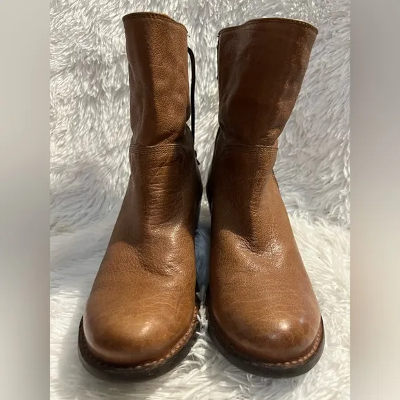 Frye Carmen lace back boots