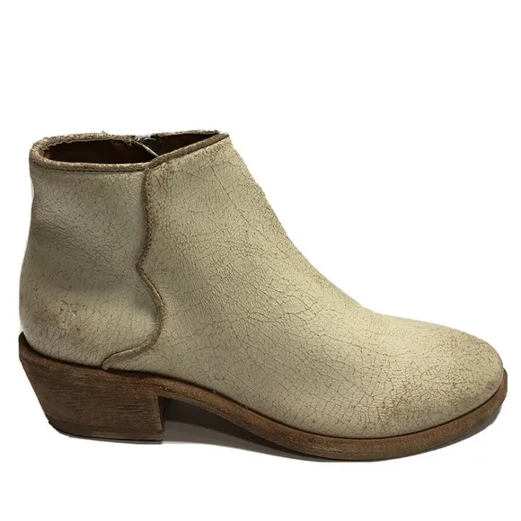 FRYE / Carson Piping ivory nubuck low heel ankle booties 8.5