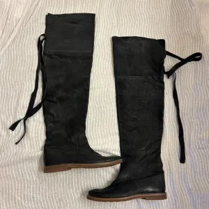 Frye Celia Black Leather Over The Knee Boots Size 7 B Bow Tie Tall Boot
