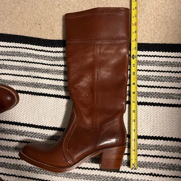 Frye Jane Pull On Boots Size 9.5