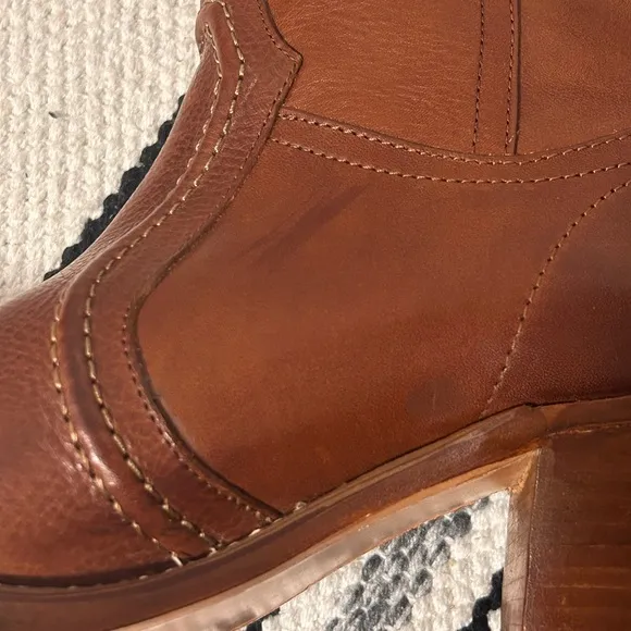 Frye Jane Pull On Boots Size 9.5