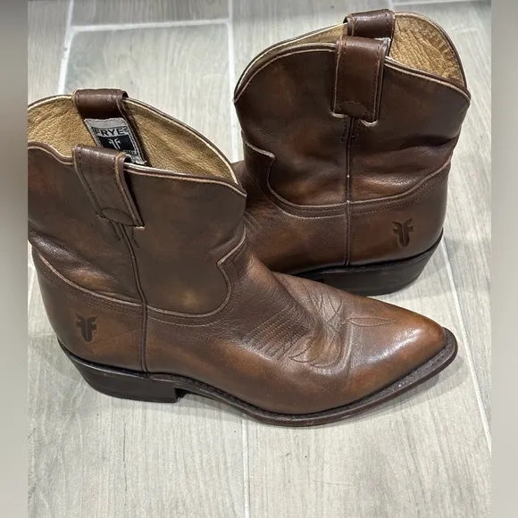 Frye Leather Booties Size 7.5
