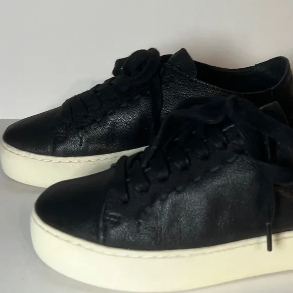Frye Lena Low Lace Black Leather Fashion Low Top Sneakers, womens size 7. Laces