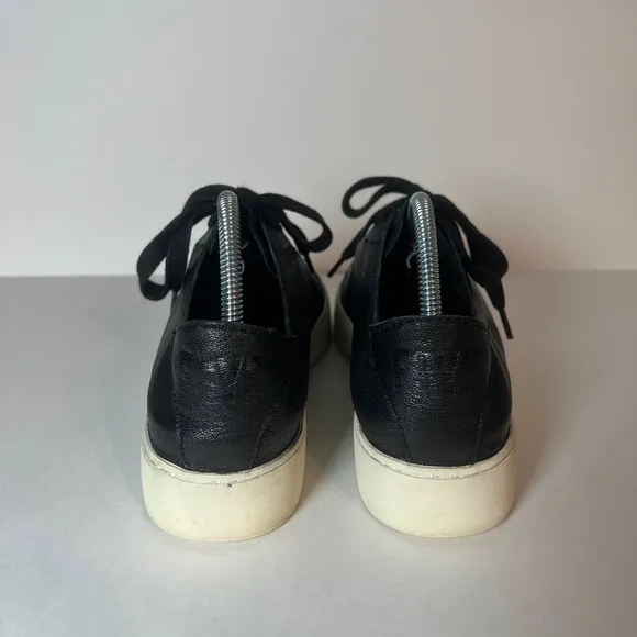 Frye Lena Low Lace Black Leather Fashion Low Top Sneakers, womens size 7. Laces