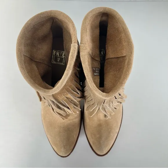 FRYE LLana Beige Suede Fringed Cowboy Western Style Pull On Ankle Boots Sz 7 B