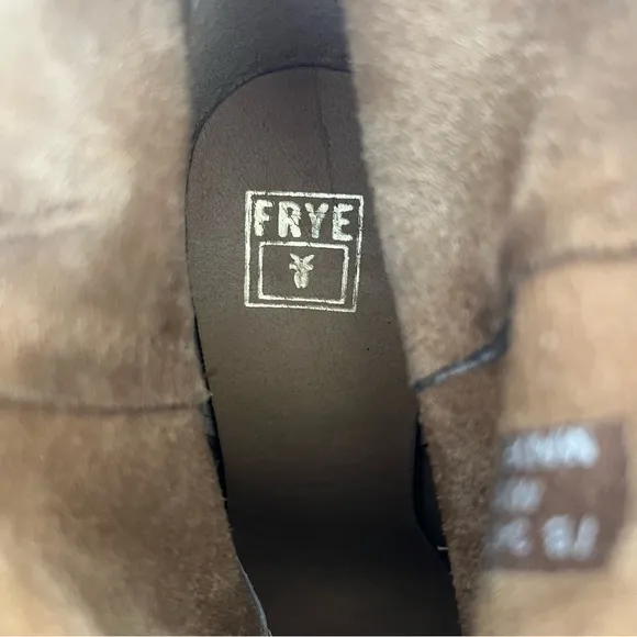 FRYE LLana Beige Suede Fringed Cowboy Western Style Pull On Ankle Boots Sz 7 B