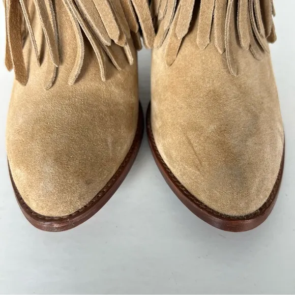 FRYE LLana Beige Suede Fringed Cowboy Western Style Pull On Ankle Boots Sz 7 B