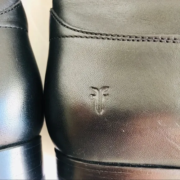Frye Melissa Button 2 Riding boots Black Sz 9B EUC