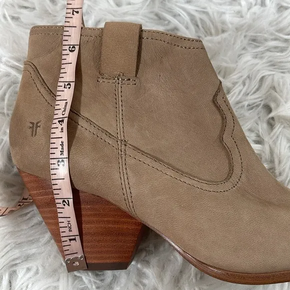 FRYE Reina Bootie 79258 Leather Brown Nubuck Slip On Ankle Booties Boots Sz 8.5