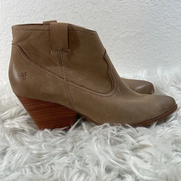 FRYE Reina Bootie 79258 Leather Brown Nubuck Slip On Ankle Booties Boots Sz 8.5