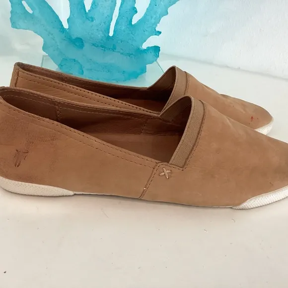 Frye Women’s Brown Leather Flats Loafers Sz 7.5