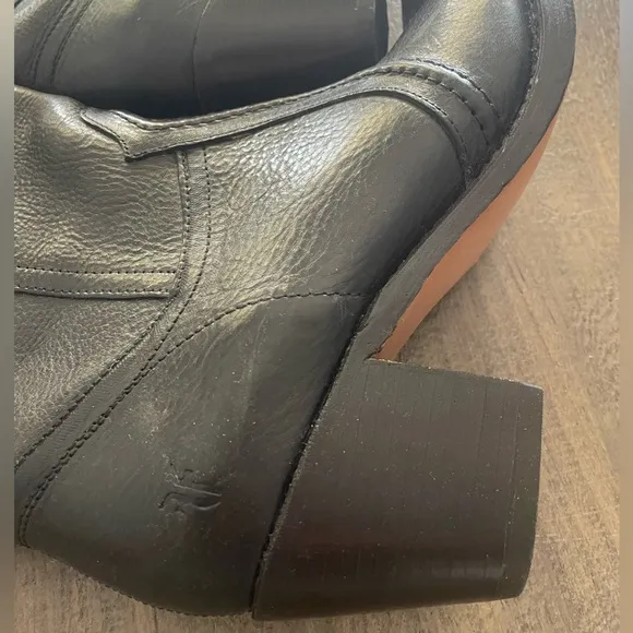 Frye Women’s NWT Boots