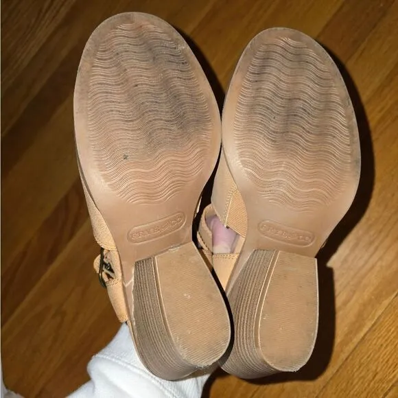 Frye and co Gaia Tan heeled sandals women size 7M