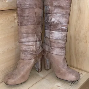 Fun pair of Jeffrey Campbell leather Boots