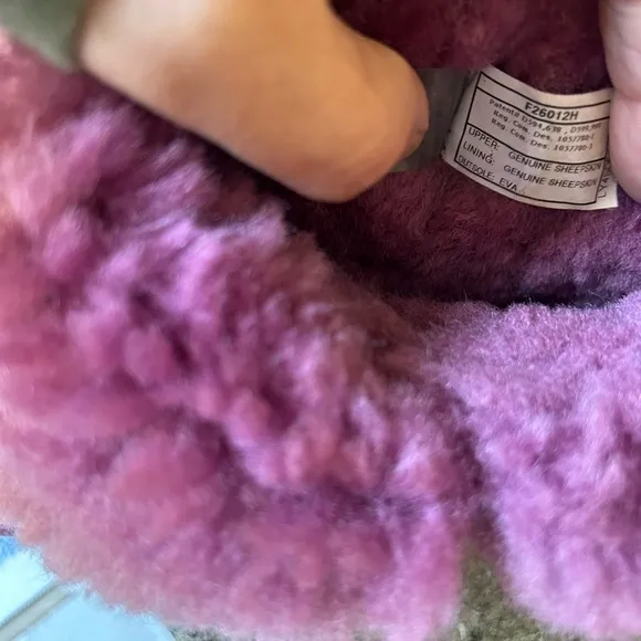 Fuschia Ugg Boots size 5