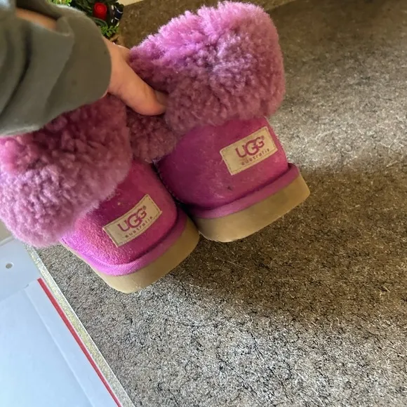 Fuschia Ugg Boots size 5